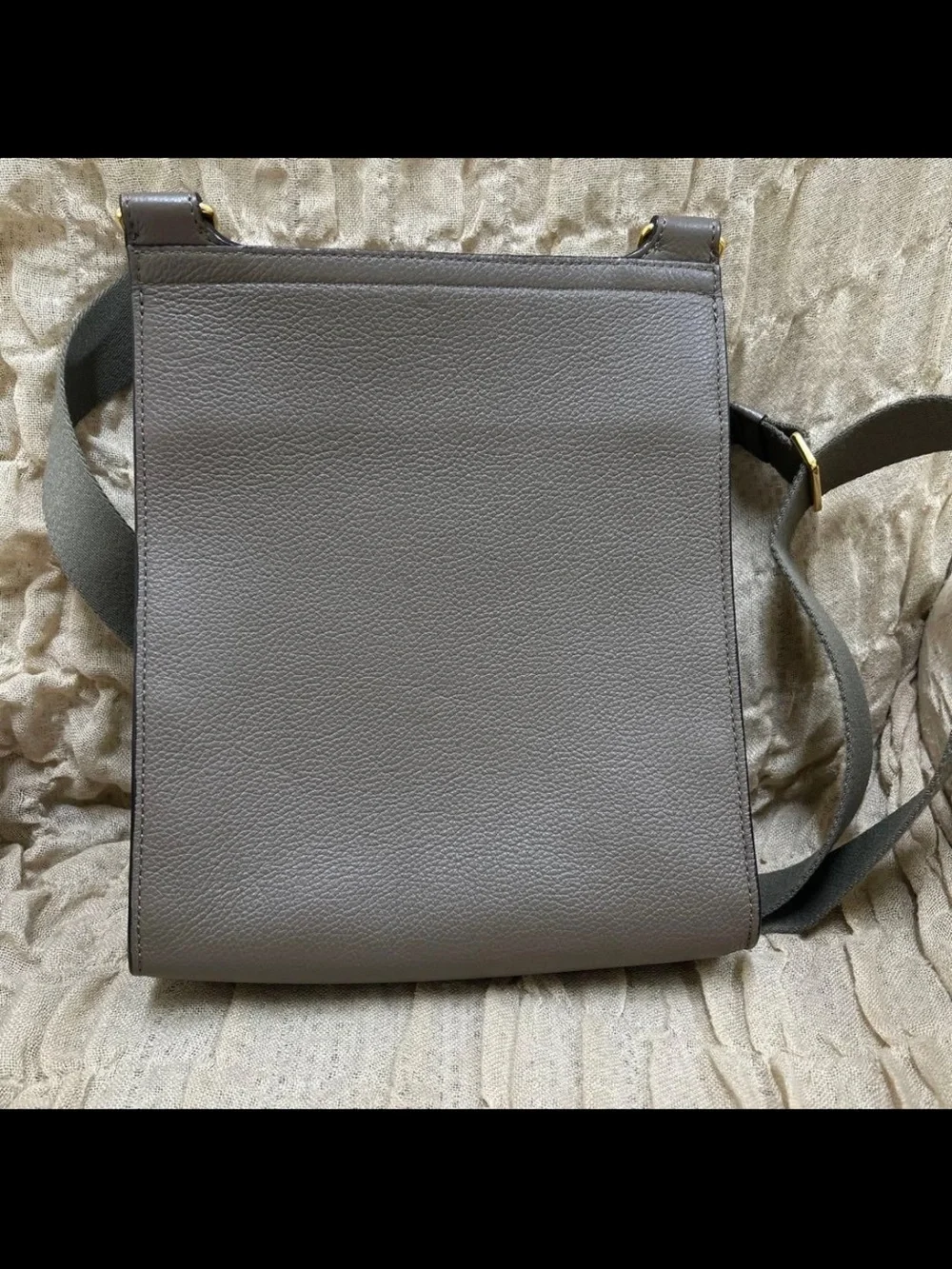 Mulberry Gray Taupe Pebbled Leather Crossbody with Gold Turnlock